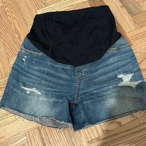Target maternity shorts